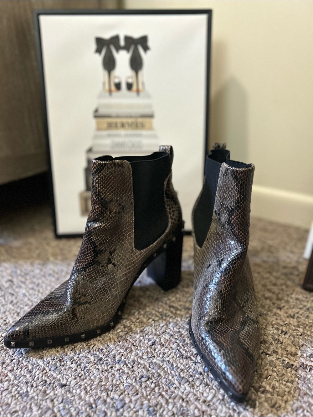 Charles David Dodger Chelsea Boot Snake-Print  Block Heel Booties 9.5M Size